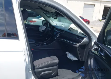 2023 Jeep Grand Cherokee Laredo 4X2 из США, поврежденный, VIN 1C4RJGAGXPC511667